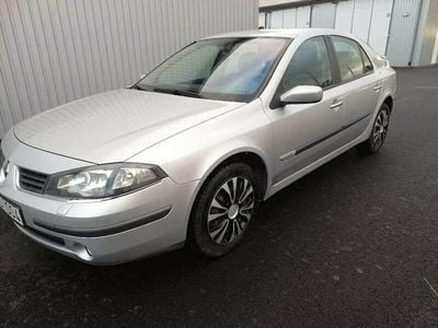 Begagnad Renault Laguna II 170 HK (125 kW) 2005 Ljusgrå Halvkombi