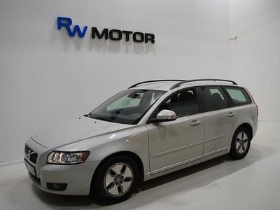 Vit Begagnad 2011 Volvo V50 Momentum Kombi | 54 800 kr (Bra pris)