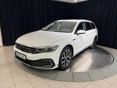 Begagnad VW Passat GTE 218 HK (160 kW) 2021 Vit Kombi