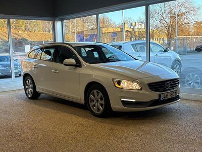 Vit Begagnad 2013 Volvo V60 Kinetic Kombi | 154 900 kr (Lite dyr)