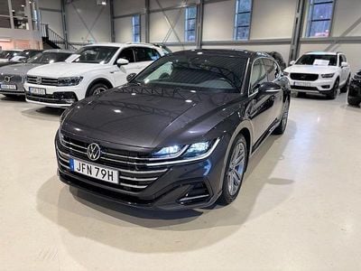 Mörkgrå Begagnad 2022 VW Arteon R-line Kombi | 319 900 kr (Lite dyr)