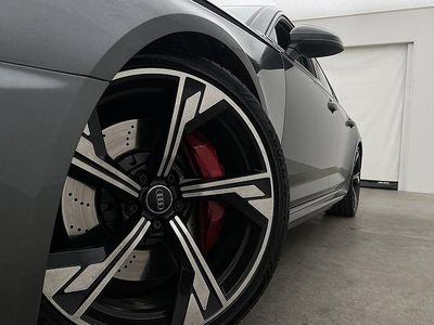 Grå Begagnad 2020 Audi RS4 Design Kombi | 599 800 kr