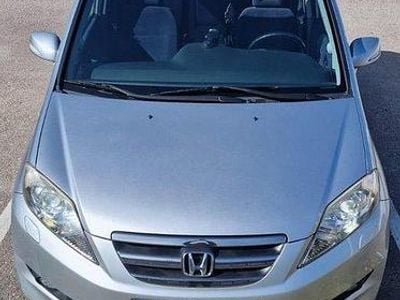 Honda FR-V