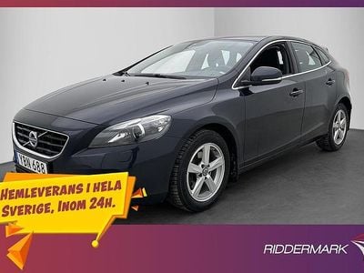 Begagnad Volvo V40 Momentum 150 HK (110 kW) 2016 Mörkblå Halvkombi