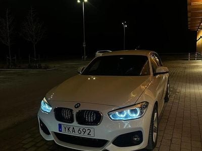 Begagnad 2017 BMW 118 Halvkombi | 165 000 kr (Marknadspris)