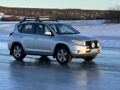 begagnad Toyota RAV4 2.0 VVT-i 4x4 Euro 4