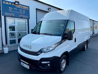 begagnad Iveco Daily 35-120 Skåpbil 2.3 JTD Hi-Matic Euro 6 116hk