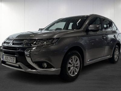Begagnad Mitsubishi Outlander 203 HK (149 kW) 2018 Grå SUV