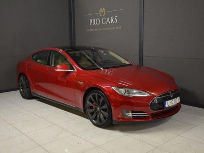 Röd Begagnad 2014 Tesla Model S Halvkombi | 179 000 kr (Lite dyr)