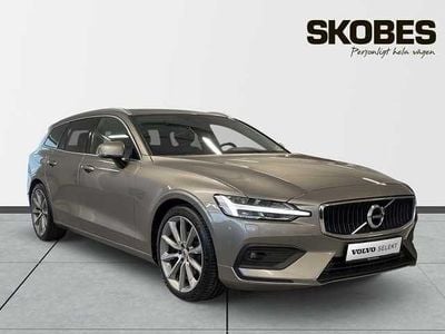 Grå Begagnad 2020 Volvo V60 Momentum Kombi | 279 300 kr (Bra pris)