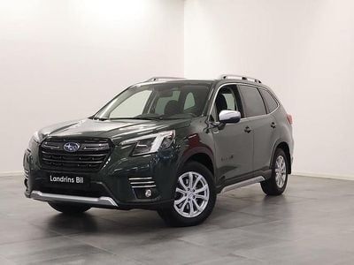 Grön Begagnad 2022 Subaru Forester Active SUV | 344 800 kr (Lite dyr)