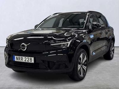 Svart Begagnad 2022 Volvo XC40 Core SUV | 329 900 kr
