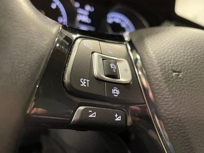 Vit Begagnad 2020 VW Golf Alltrack Kombi | 219 000 kr (Marknadspris)