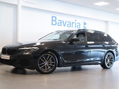 begagnad BMW 530 e xDrive Touring M-Sport Dragkrok HiFi Läder