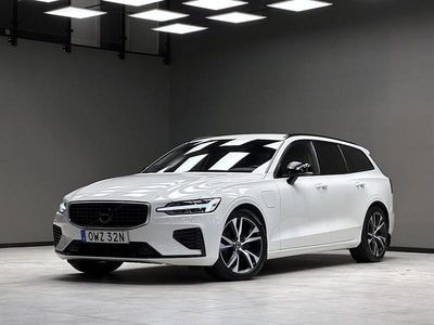Vit Begagnad 2020 Volvo V60 R-Design Kombi | 349 900 kr (Dyr)