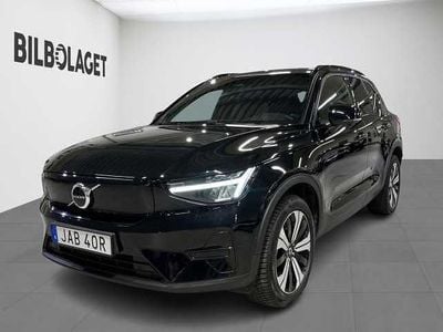 Svart Begagnad 2022 Volvo XC40 Core SUV | 309 500 kr