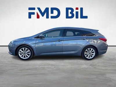 Begagnad Hyundai i40 Comfort 141 HK (103 kW) 2016 Blå Kombi