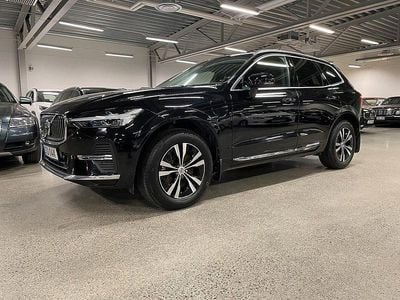Svart Begagnad 2021 Volvo XC60 SUV | 399 000 kr (Marknadspris)