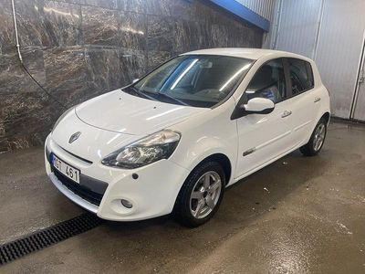 Begagnad Renault Clio IV 75 HK (55 kW) 2012 Vit