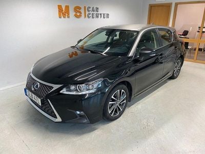 Lexus CT200h