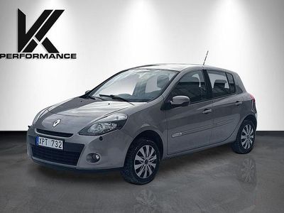 Ljusbrun Begagnad 2009 Renault Clio R.S. Halvkombi | 29 700 kr (Marknadspris)