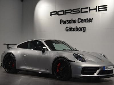 Porsche 911 Carrera 4 GTS