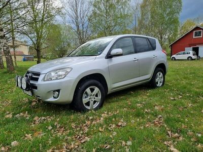 begagnad Toyota RAV4 2.2 D-4D 4x4 Euro 5 obs lågmil 8237mil