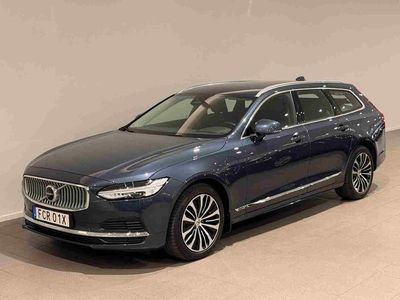 Blå Begagnad 2024 Volvo V90 Kombi | 409 500 kr (Marknadspris)