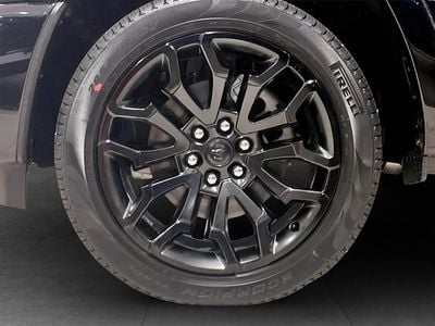 Ny RAM 1500 2025 Svart Pickup