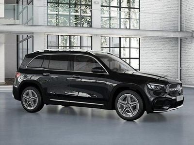 Ny Mercedes GLB220 AMG line 2025 Kosmossvart metallic SUV