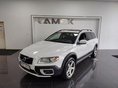 Vit Begagnad 2012 Volvo XC70 Momentum Kombi | 99 000 kr (Marknadspris)