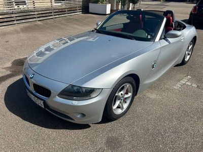 begagnad BMW Z4 2.2i 170hk Obs 6100 mil toppskick hardtop