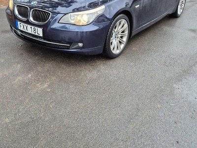 BMW 523