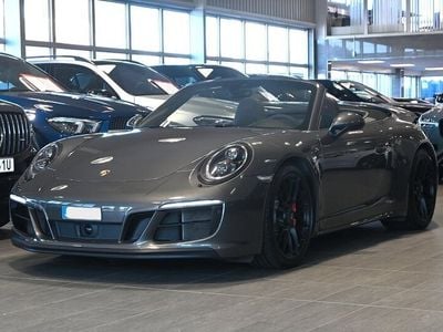Porsche 911 Carrera 4 GTS