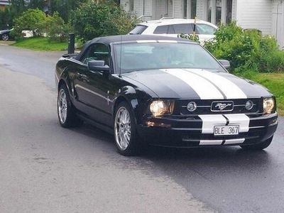 begagnad Ford Mustang V6 Convertible