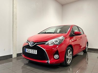 begagnad Toyota Yaris Hybrid e-CVT | M-Värme | B-Kamera | Välservad