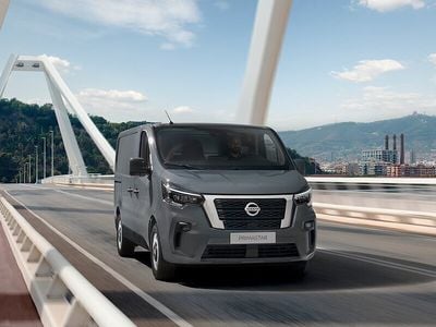 Begagnad Nissan Primastar Acenta 150 HK (110 kW) 2024 Minibuss