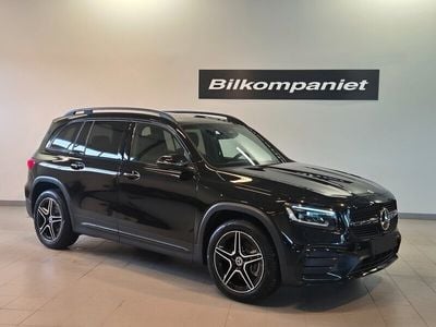 Mercedes GLB220
