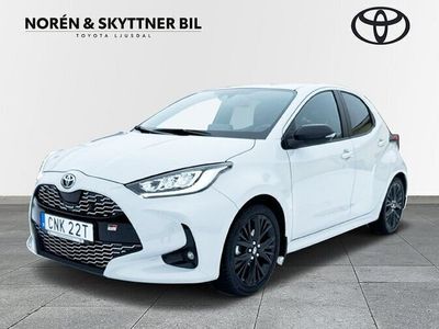 begagnad Toyota Yaris Hybrid 1.5 Elhybrid GR-Sport Pluspaket 2022, Halvkombi