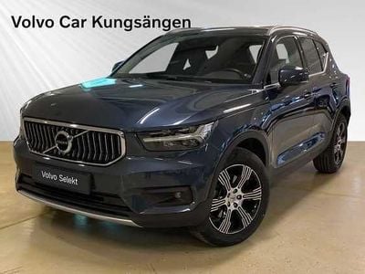 Mörkblå Begagnad 2019 Volvo XC40 Inscription SUV | 344 900 kr (Marknadspris)