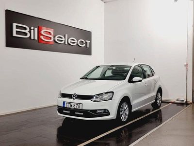 Vit Begagnad 2016 VW Polo Halvkombi | 74 900 kr (Lite dyr)