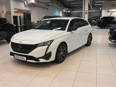 Begagnad Peugeot 308 180 HK (132 kW) 2022 Vit Kombi