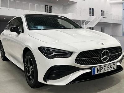Vit Begagnad 2025 Mercedes CLA250 Shooting Brake AMG Kombi | 419 000 kr (Marknadspris)