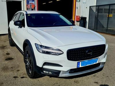 begagnad Volvo V90 CC D4 AWD Geartronic Momentum, Plus