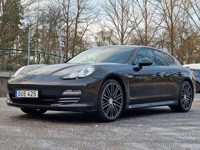 Porsche Panamera 4