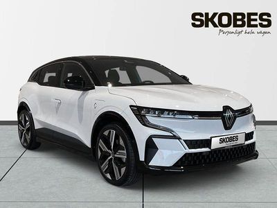 Vit Begagnad 2024 Renault Mégane IV Iconic Halvkombi | 375 000 kr (Dyr)