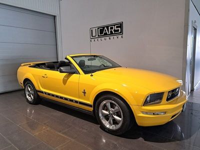 begagnad Ford Mustang V6 cabriolet Automat 2006, Sportkupé