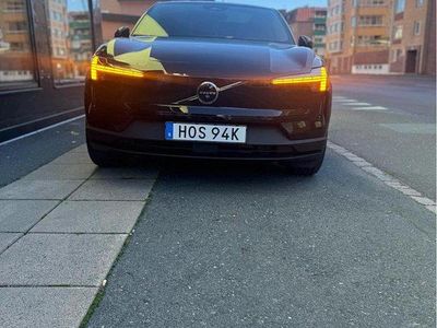 Svart Begagnad 2024 Volvo EX30 Ultra SUV | 410 000 kr (Dyr)