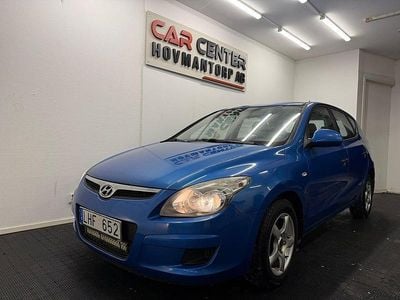 Begagnad Hyundai i30 90 HK (66 kW) 2009 Blå Halvkombi