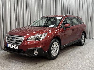 Röd metallic Begagnad 2014 Subaru Outback Kombi | 139 900 kr (Marknadspris)